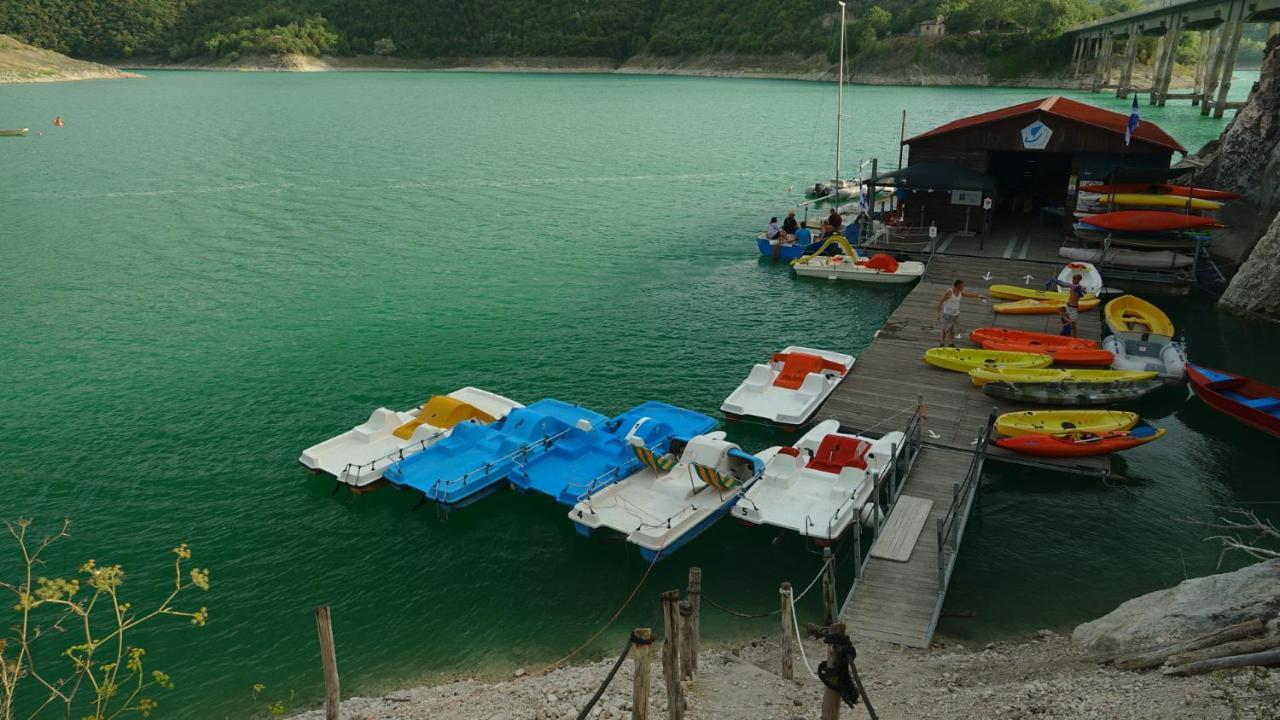 La Terrazza Sul Lago Turano Castel di Tora Exterior foto