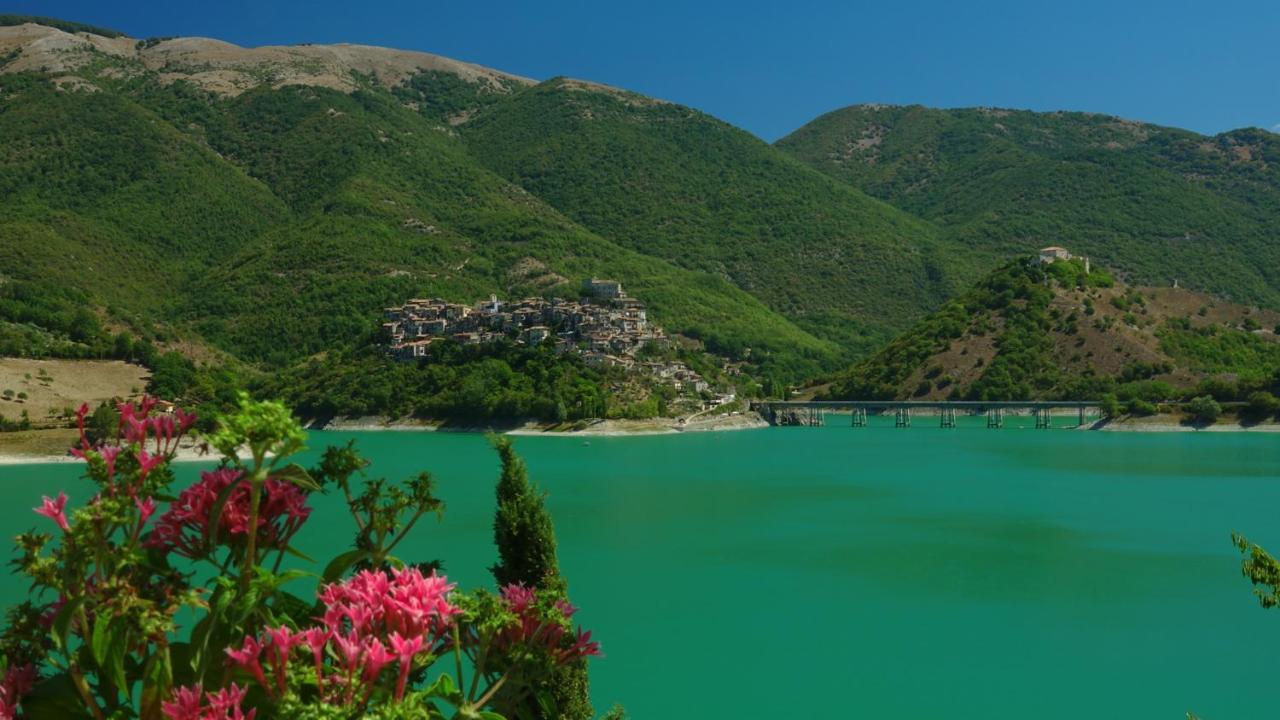 La Terrazza Sul Lago Turano Castel di Tora Exterior foto