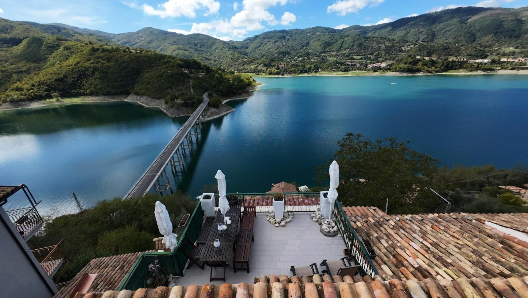 La Terrazza Sul Lago Turano Castel di Tora Exterior foto